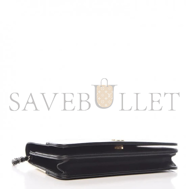 CHANEL AGED CALFSKIN QUILTED GABRIELLE WALLET ON CHAIN WOC WHITE BLACK A84389 (19*13*4cm)